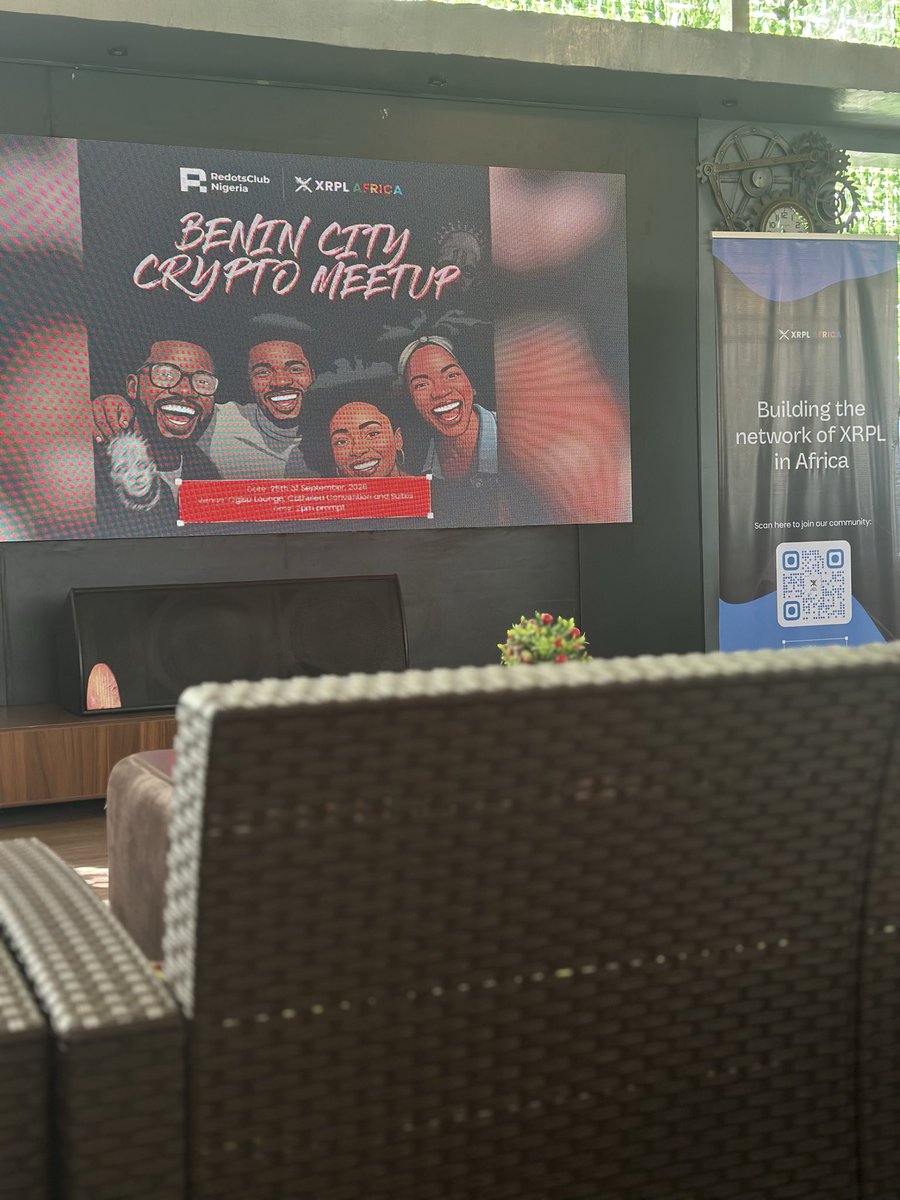Thee___POPE's tweet photo. As you know anywhere crypto is been talked about, enthusiasts are ready to get the knowledge.

Crypto Benin City  meetup was a blast,
Arena was packed full
Knowledge, opportunities and networking was dished out,

Nothing was left out.
Look out for more https://t.co/Gmh7ccLwX3