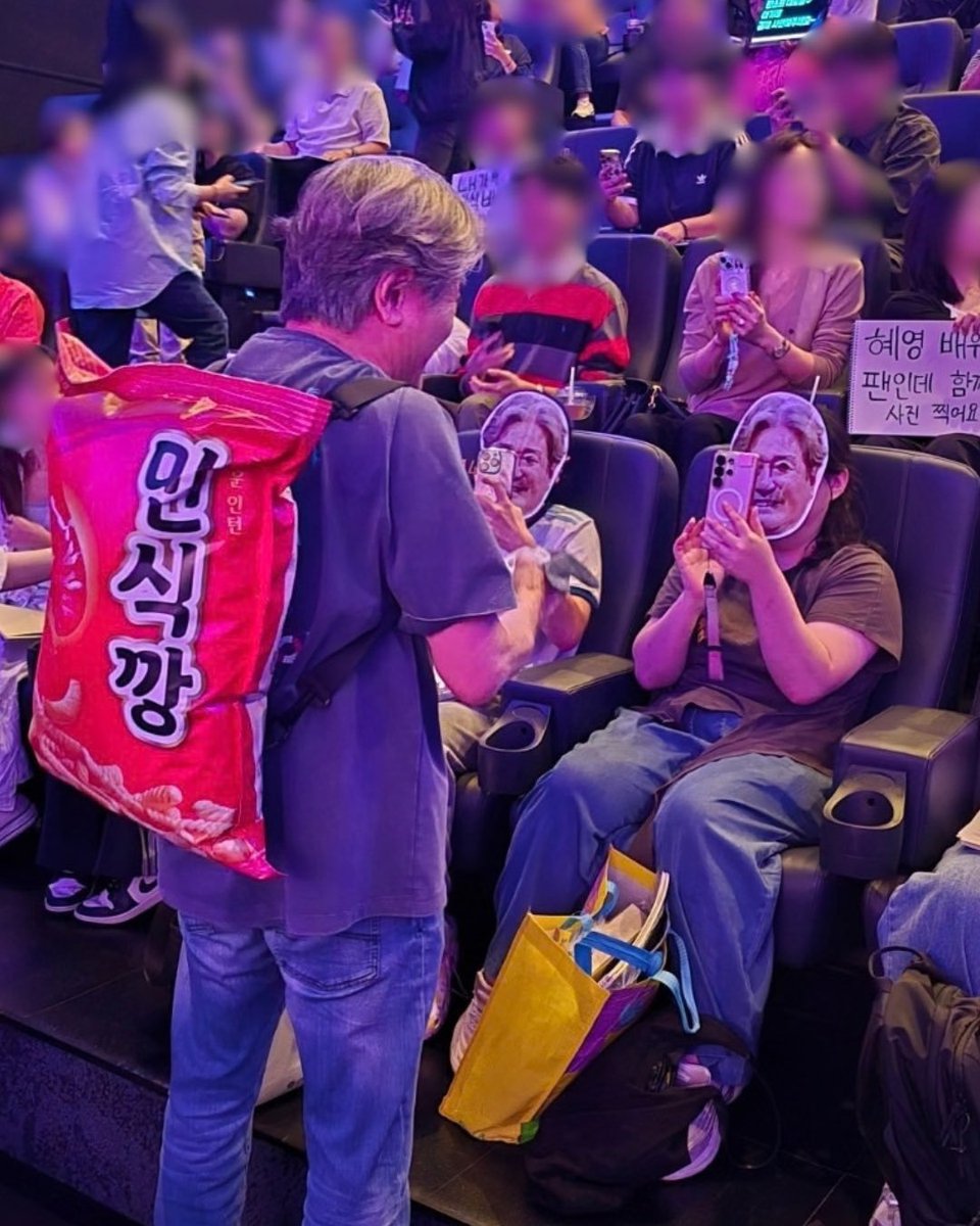 ella_photo_'s tweet photo. 개웃기네 ㅋㅋㅋㅋㅋㅋ https://t.co/GYrLLunovW