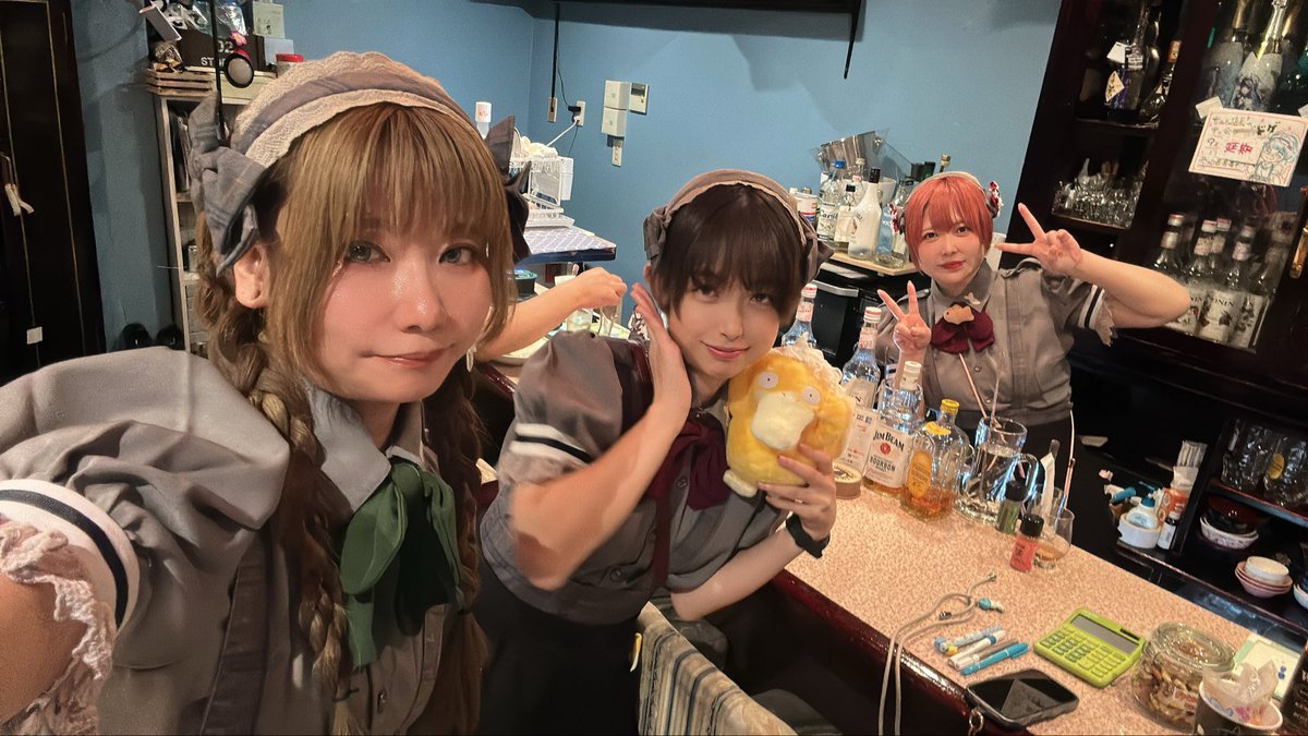 Shachinikki's tweet photo. よるメンバー到着🌙
夜ご飯出来てますー！
ハヤシライス🍛食べに来て下さいね〜♡
#コンカフェ #料理 https://t.co/41yCxH9T85
