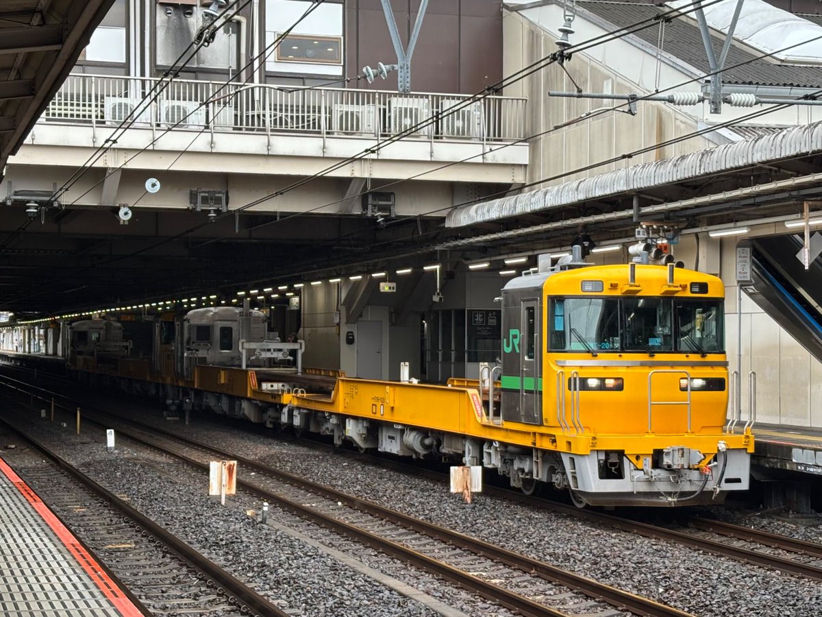 WideViewEast's tweet photo. 2026/9/26  工9733D  上沼垂工臨
キヤE195系1000番台 ST-20・22編成
久しぶりのキヤでした
#キヤE195系
#上沼垂工臨 https://t.co/9G3GlsAzfJ