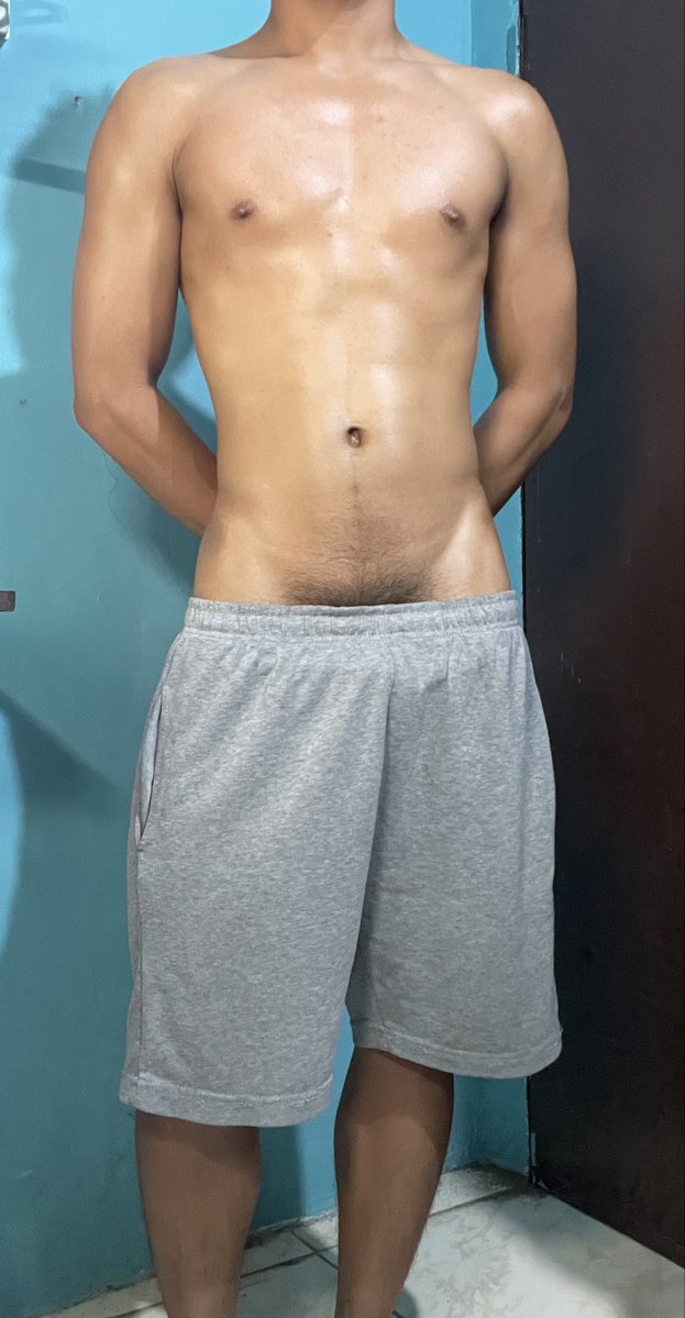 LehamTrevor's tweet photo. grey short 🥵💦

#davao https://t.co/8nOlKLQNX0