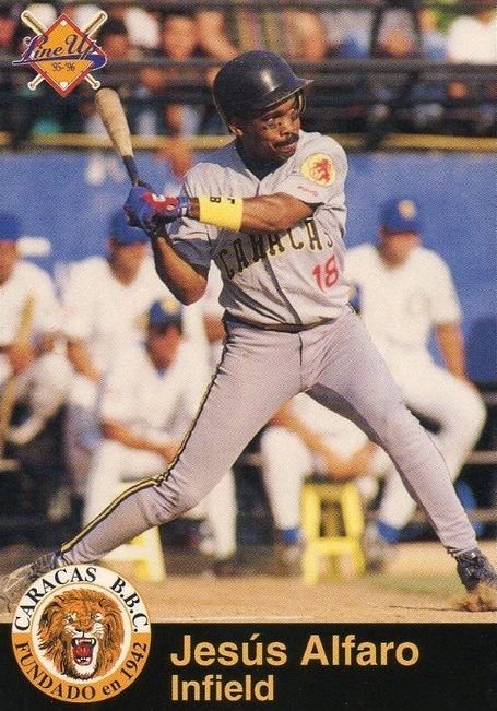 JulioGabrielRB's tweet photo. 🎂"El Gallo Tapado" 🦁
#26Sep nace Jesús Alfaro
6 veces Campeón de la #LVBP con los Leones del Caracas en 15 temporadas y 1 Campeonato de la Serie del Caribe en 1982. Miembro del Salón de la Fama del Caribe desde 2014 ⚾
Peloterazo Damas y Caballeros 💣 https://t.co/6SrLP2ZqcQ