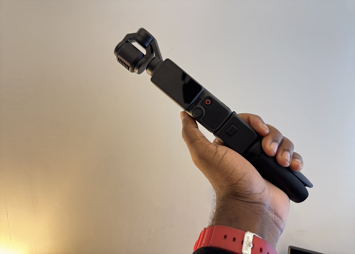 desebaaki's tweet photo. There’s no limit to what this tiny camera can do. Just got my first professional camera 😬

THE DJI OSMO POCKET 4: MY REVIEW, I AM NOT A CAMERA GUY!
https://t.co/wiMUrCSQaG https://t.co/Ylt4P6v5Xu