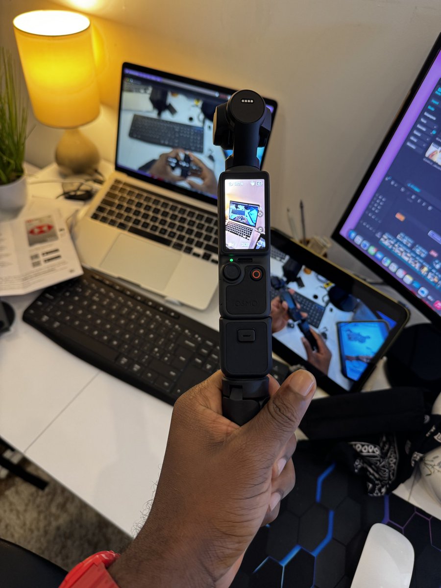 desebaaki's tweet photo. There’s no limit to what this tiny camera can do. Just got my first professional camera 😬

THE DJI OSMO POCKET 4: MY REVIEW, I AM NOT A CAMERA GUY!
https://t.co/wiMUrCSQaG https://t.co/Ylt4P6v5Xu