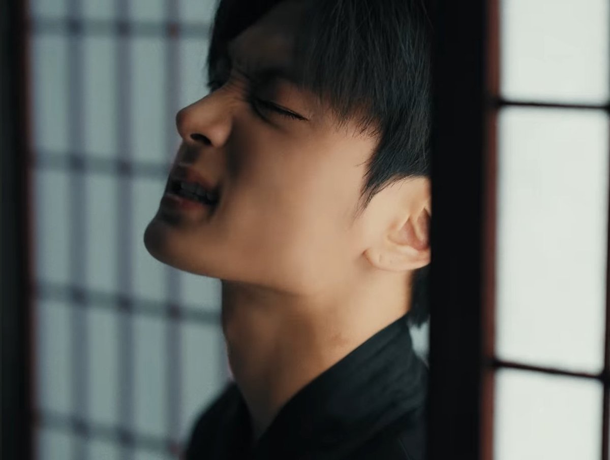 lemw0n's tweet photo. Park fcking jongseong https://t.co/bySVqVqlEI