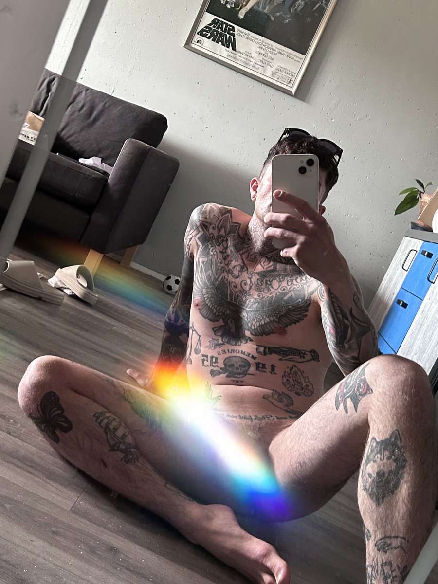 Benno_jamin's tweet photo. Jetzt teilen! 😈😏 https://t.co/YCIjPtMcVh