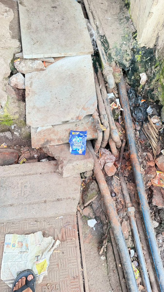 theabdulhaque's tweet photo. @mybmc @mybmcWardME @vitthal_lokare Vitthal Lokre, the Corporator for Ward No. 141: This sewer has been getting clogged for the past two years, yet no one is paying any attention to the issue. Do we pay taxes just to live like this
📍 Address: dr zakir Hussain Nagar https://t.co/V3ZVO3Vsuj