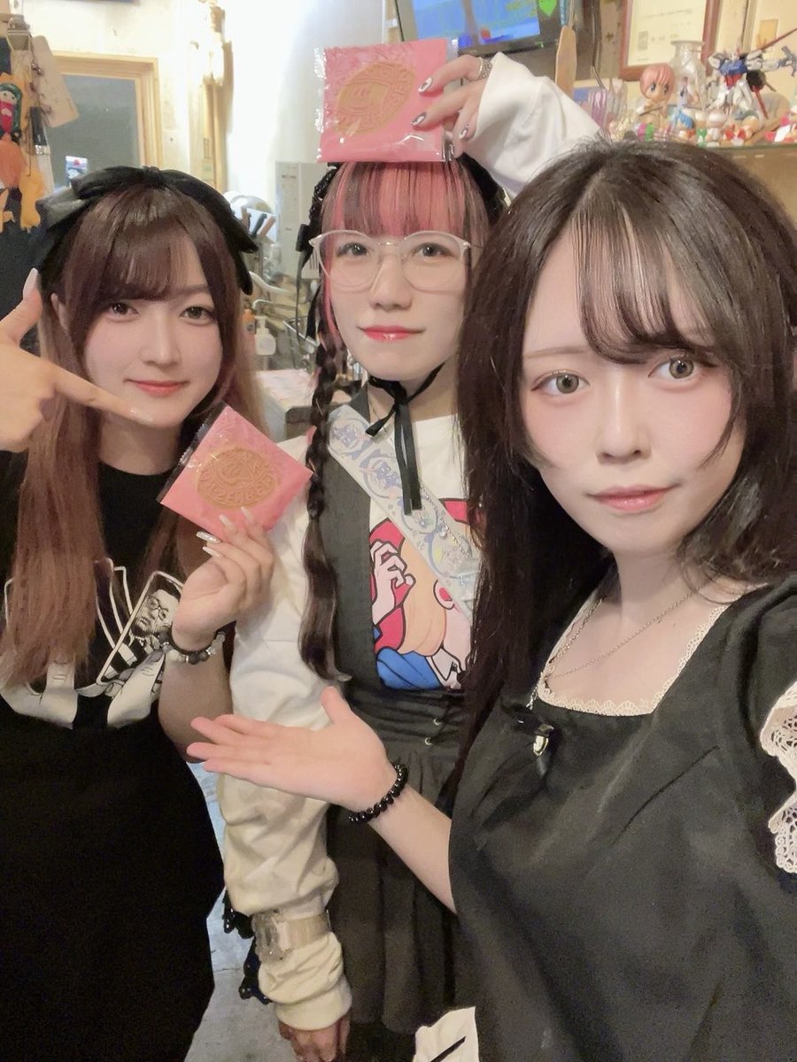 atk_bar's tweet photo. うにょせきずいみずので土晩始まってます‼️🍻🏋🏻‍♂️🏋🏻‍♂️🏋🏻‍♂️
みんなしゅうご〜👽✨ https://t.co/wrJsGNQLOO