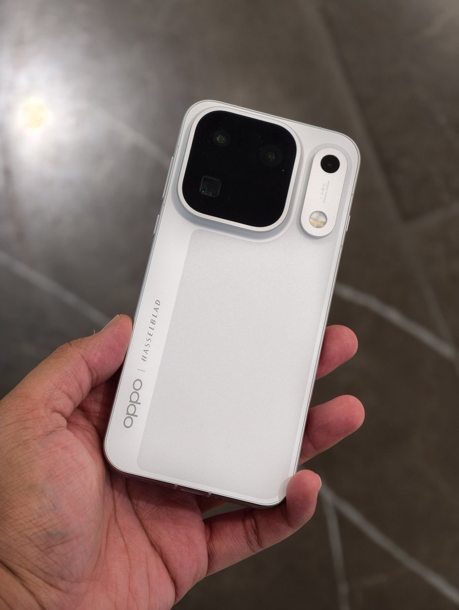 sondesix's tweet photo. First post on X using the Oppo Find X10 Pro Max 👀 https://t.co/NxXrbxhyI1