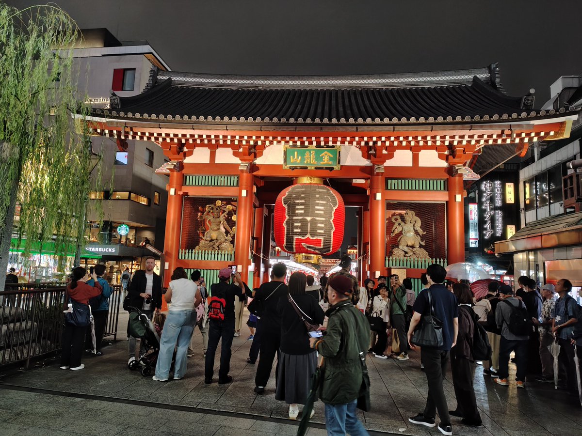 hocco_ri's tweet photo. 今日も浅草へ🏮🏃 https://t.co/wDBIiy3UzA
