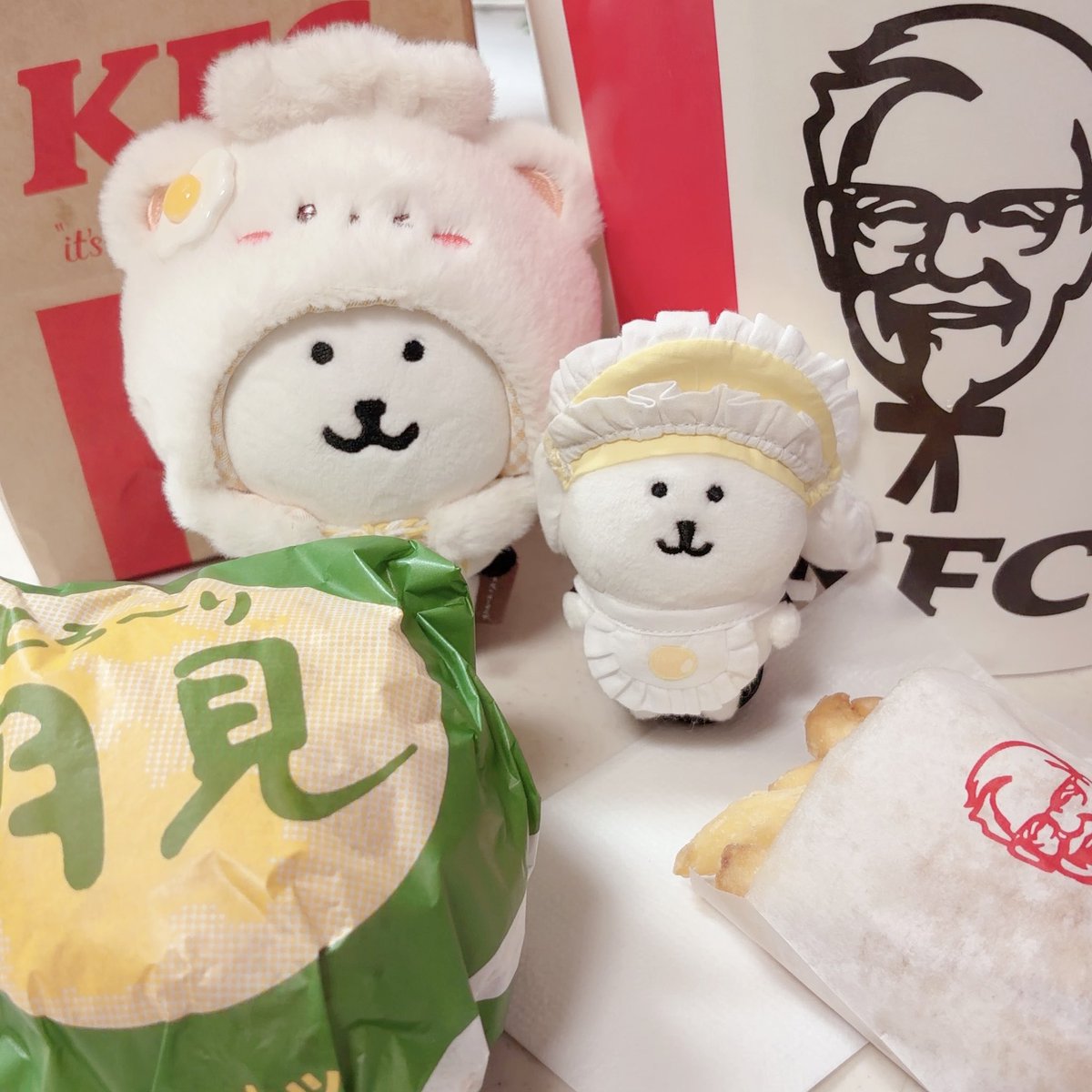 __4087's tweet photo. 月見🌕🍔 https://t.co/o5Cb2X925f