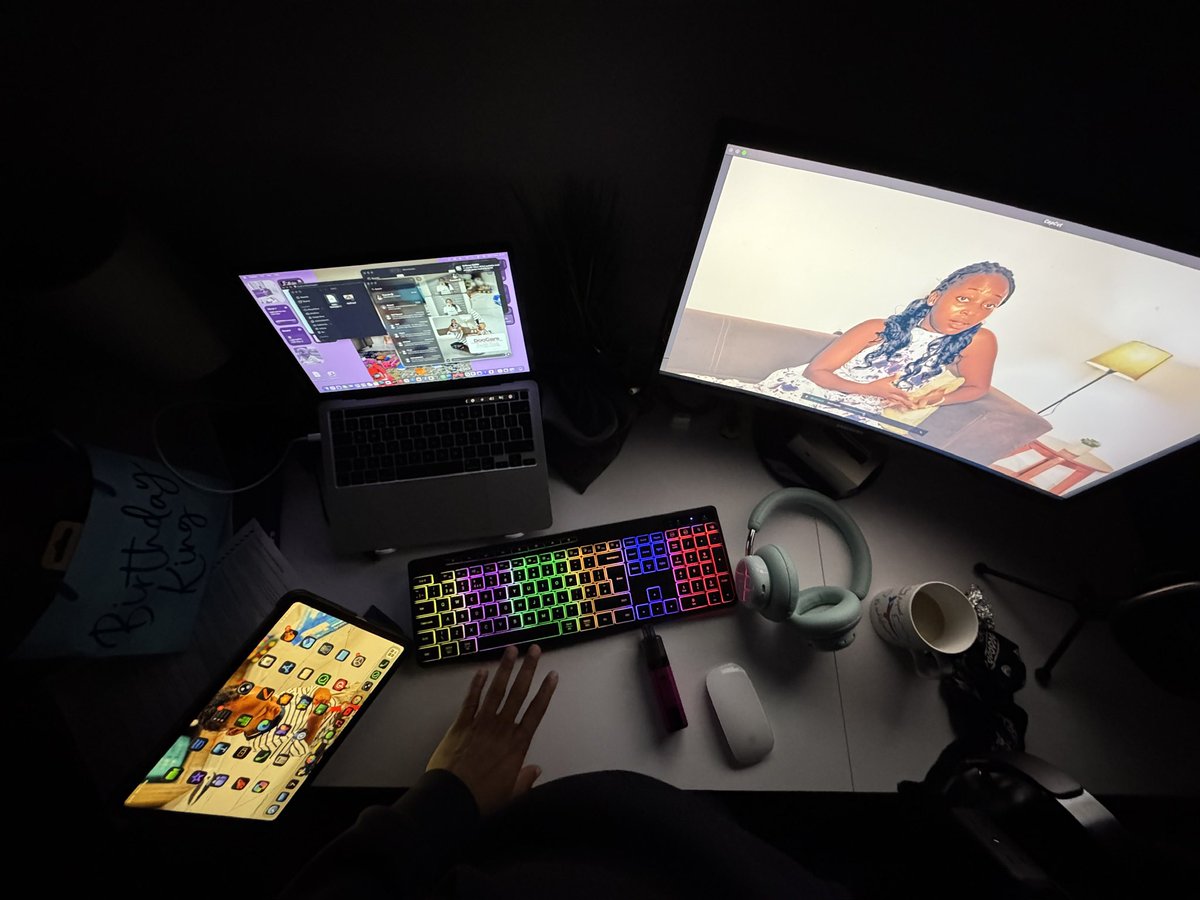 desebaaki's tweet photo. The “TECURS” Keyboard: Never seen this brand! 
https://t.co/SaQ1h1Pj8R https://t.co/oz4qltDozM