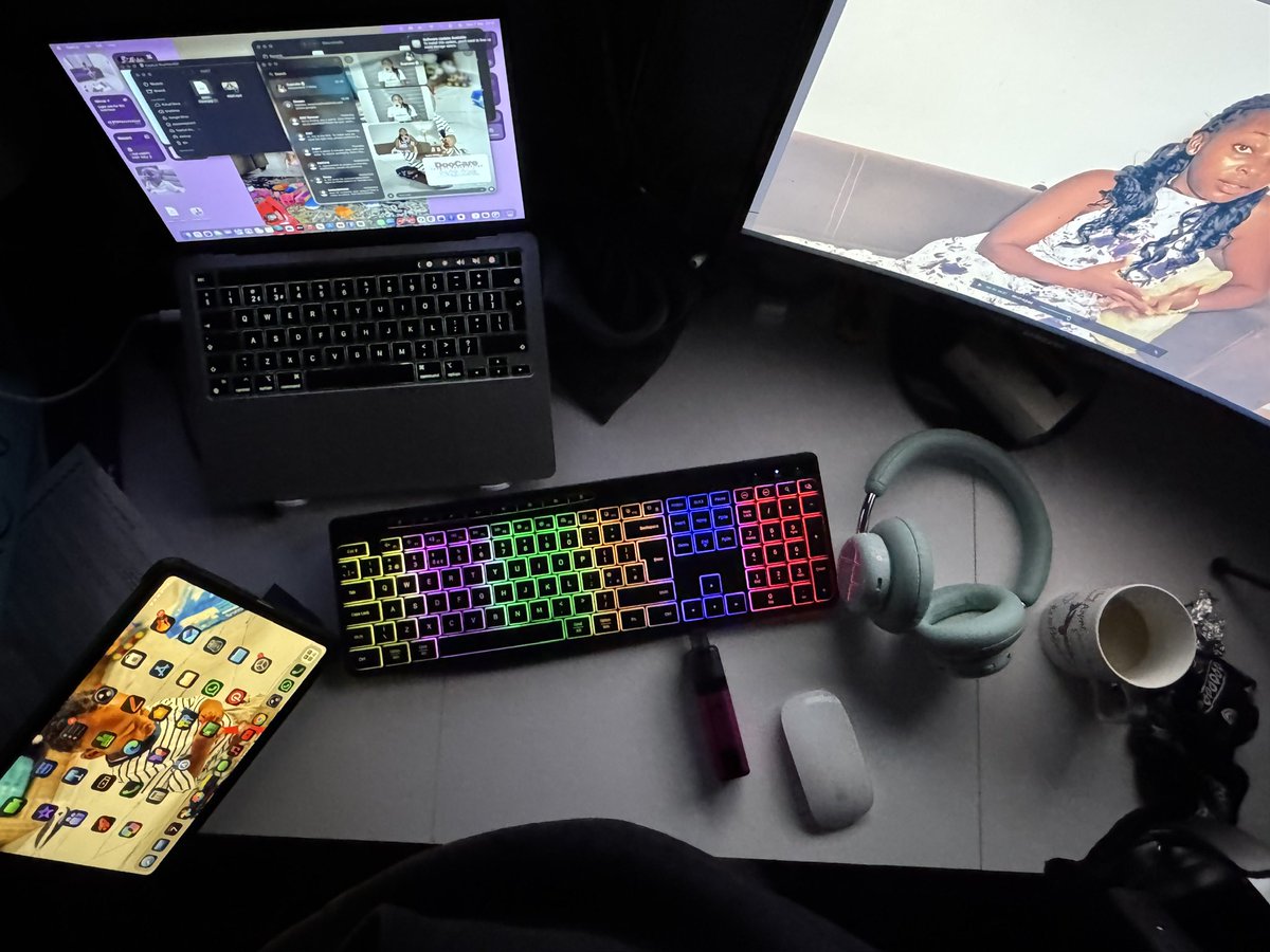 desebaaki's tweet photo. The “TECURS” Keyboard: Never seen this brand! 
https://t.co/SaQ1h1Pj8R https://t.co/oz4qltDozM