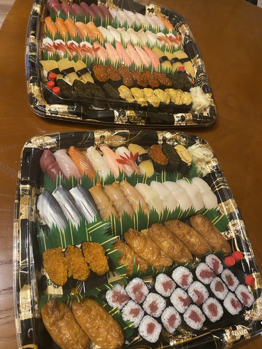 tatum1005's tweet photo. お寿司🍣 https://t.co/gPjKlKNOGE