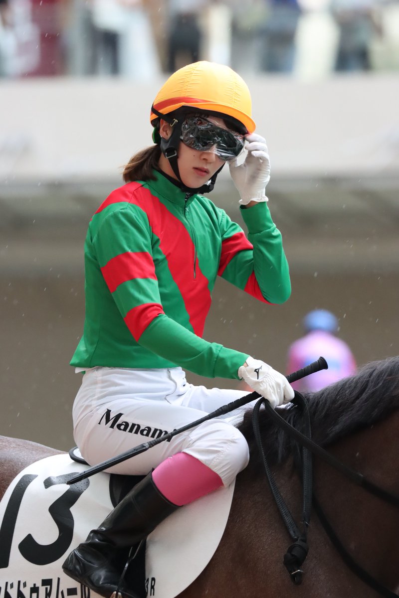 yasu_REF1429's tweet photo. 9/26 阪神競馬場 3レース

モンドドゥアムール×永島まなみ

#阪神競馬場
#モンドドゥアムール
#永島まなみ https://t.co/PWqwdELM00