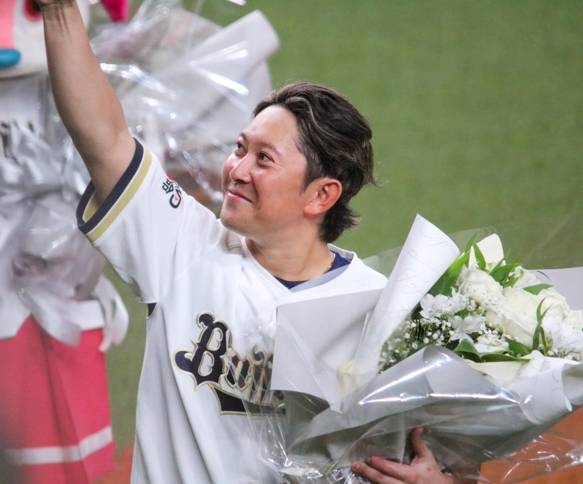 nrcegn's tweet photo. 最後は笑顔でお別れなのがまーさんらしくて、とーーーってもかわいかったです♡
本当ーーーにお疲れ様でした！！
#Bs2026 #西野真弘 https://t.co/UdkdPqADzm