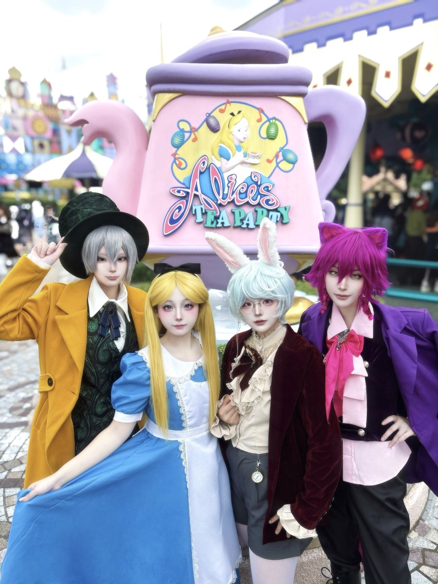 isa_cos_'s tweet photo. 🫖ᐩᕀALICE IN WONDEЯLANDᐩᕀ⏱
時計ウサギでインパしております♡🐇
#Dハロ仮装2026 https://t.co/jsIcQE7NkH