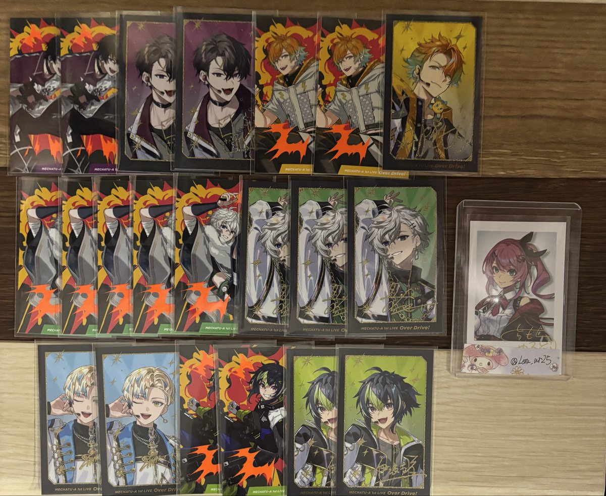 Leru_ur25's tweet photo. 【交換・譲渡】にじさんじ MECHATU-A 1st LIVE "Over Drive!" ランダムカード 缶バッジ Oriens Dytica

譲：画像1〜3枚目

求：画像4枚目≫定価＋送料またはhttps://t.co/T5oln6mQIe

交換最優先になります。

讓渡は纏めての方優先させていただきます🙇‍♀️

お気軽にお声掛けください(❁ᴗ͈ˬᴗ͈) https://t.co/iCO04Iweox