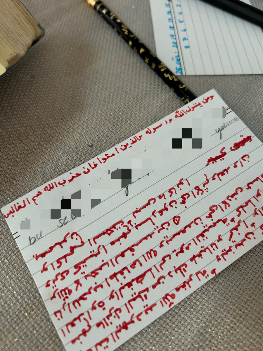 slenderimra's tweet photo. araplar gibi yazmaya ozenirken buyucu olduk👎🏻 
( gideri var bu arada https://t.co/V8RgGnWKyh