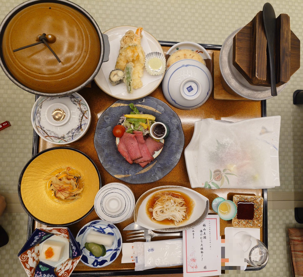 8MST11's tweet photo. ディナーショー開場！ https://t.co/HbuQg4AWVu
