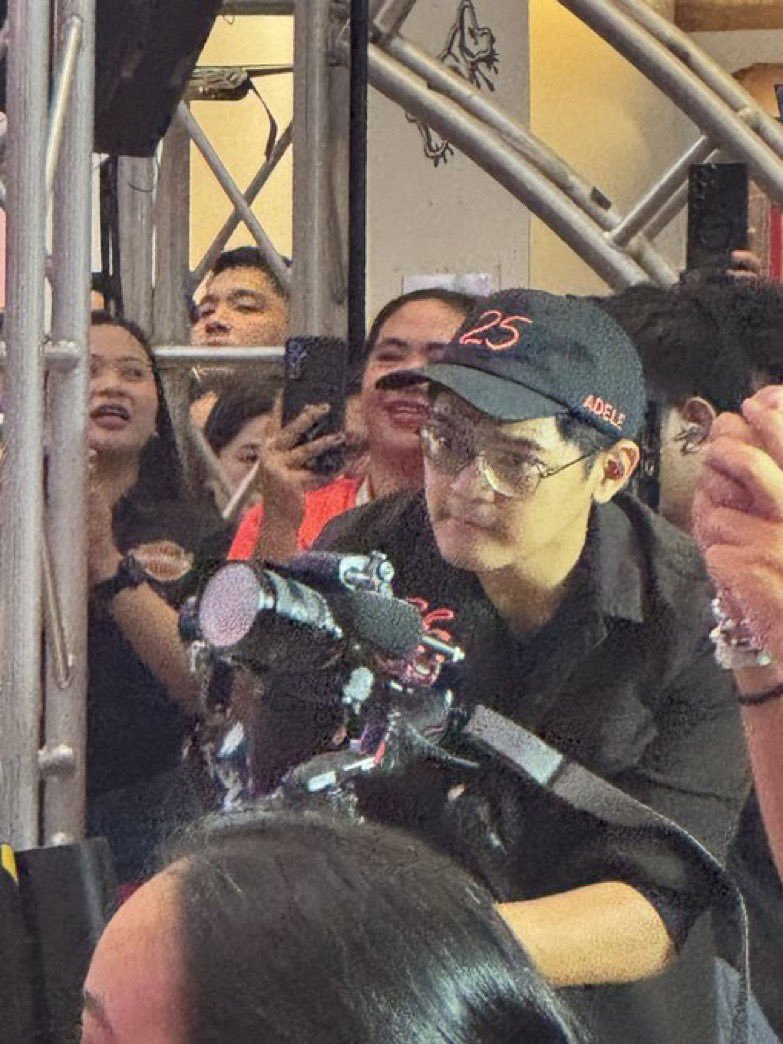 LenyMartin11032's tweet photo. Noon si Sai.. Ngayon si Ms. Eilyn naman. . 

PAULO ON WHEELTEK EXPO

#WheeltekExpo2026
#PauloAvelino https://t.co/4U39XnsQLD