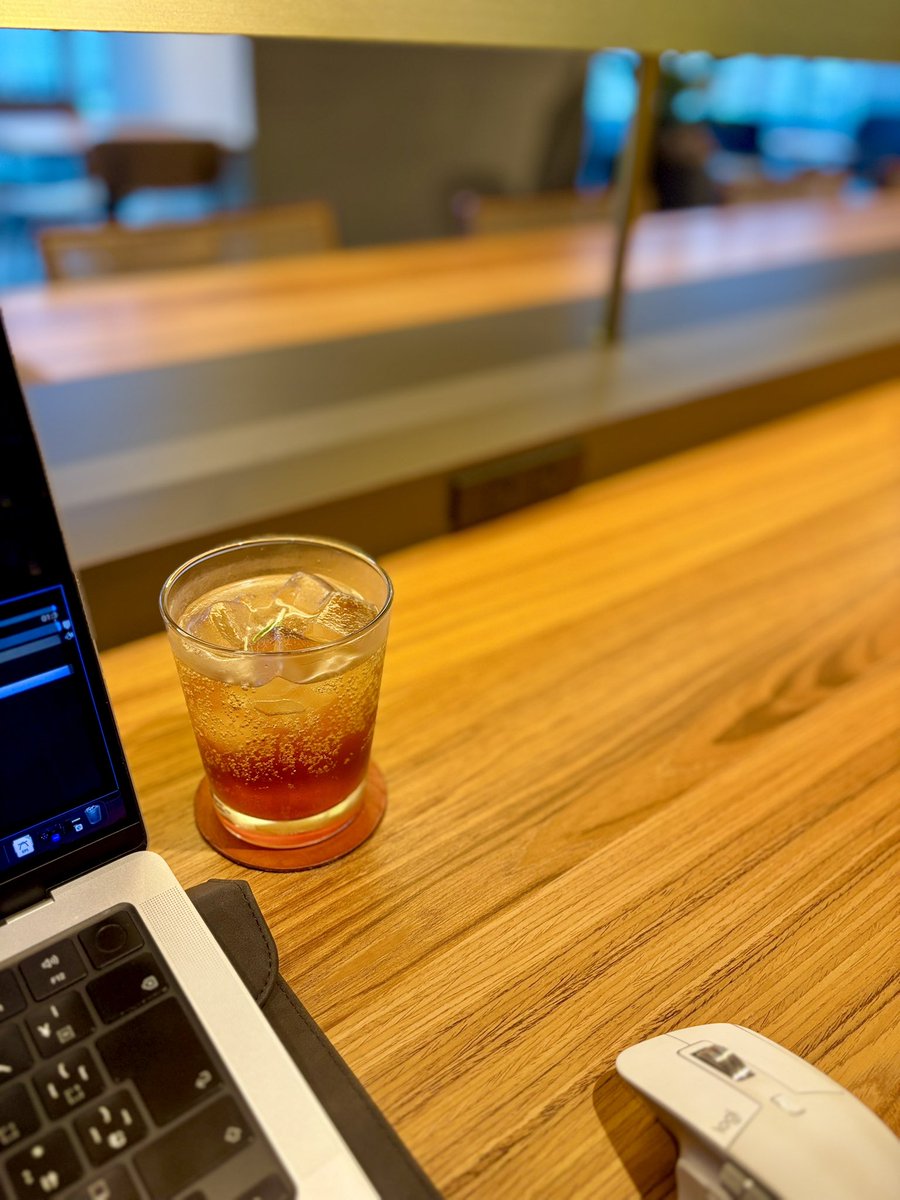aolike_NB_web's tweet photo. そして今回は遠方組も多かったので
拠点解放前に作業会やりました〜🥰✨
ここでシーメイトさんと作業するの夢だったから嬉しい☕️
#SHEFukuoka #poool https://t.co/7PStKsF72V