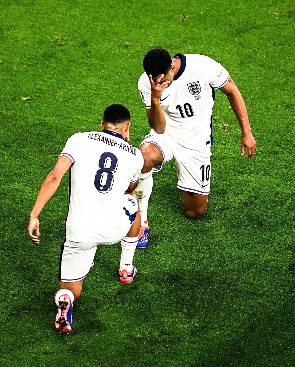 MadridXtra's tweet photo. Spain vs England tonight! 🔥 https://t.co/uwL46rGDQ3