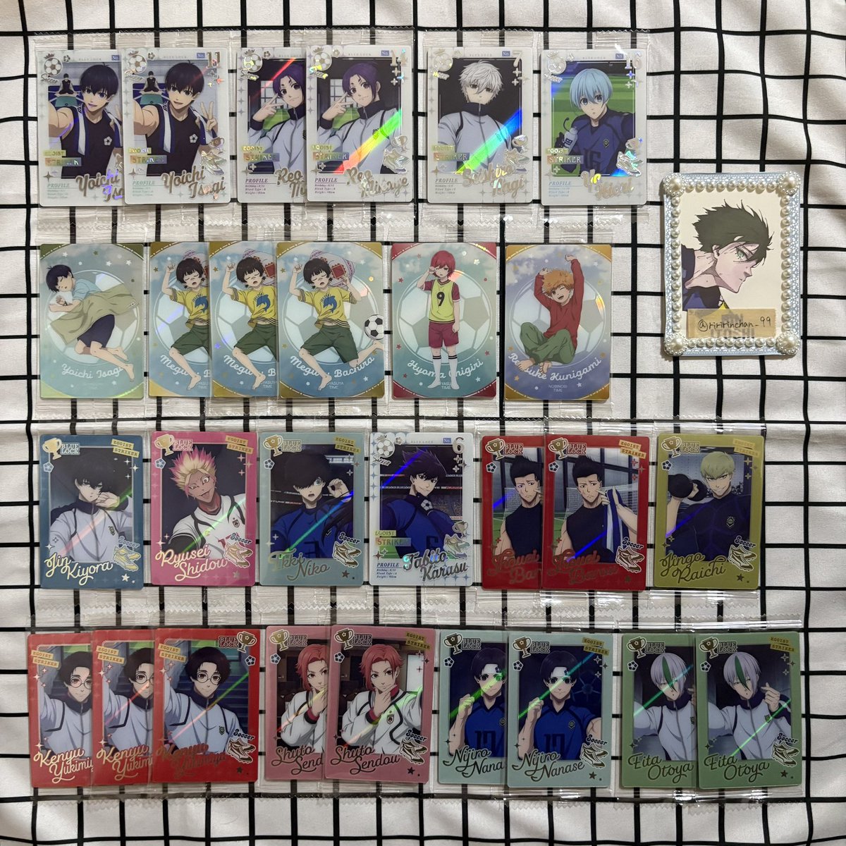 riririnchan_99's tweet photo. 【交換】ブルーロック ウエハース 6

꒰譲꒱ 潔.玲王.凪.氷織.蜂楽.千切.國神.黒名.士道.二子.烏.馬狼.雷市.雪宮.閃堂.七星.乙夜

꒰求꒱ 凛(同種≒シクレ)

※シークレットは複数枚提供可能。ご相談下さい🙇🏻‍♀️
※郵送交換希望🙇🏻‍♀️

お心当たりがございましたら検索外からも
お気軽にお声かけください🌼*･ https://t.co/eMCF8KB1u7
