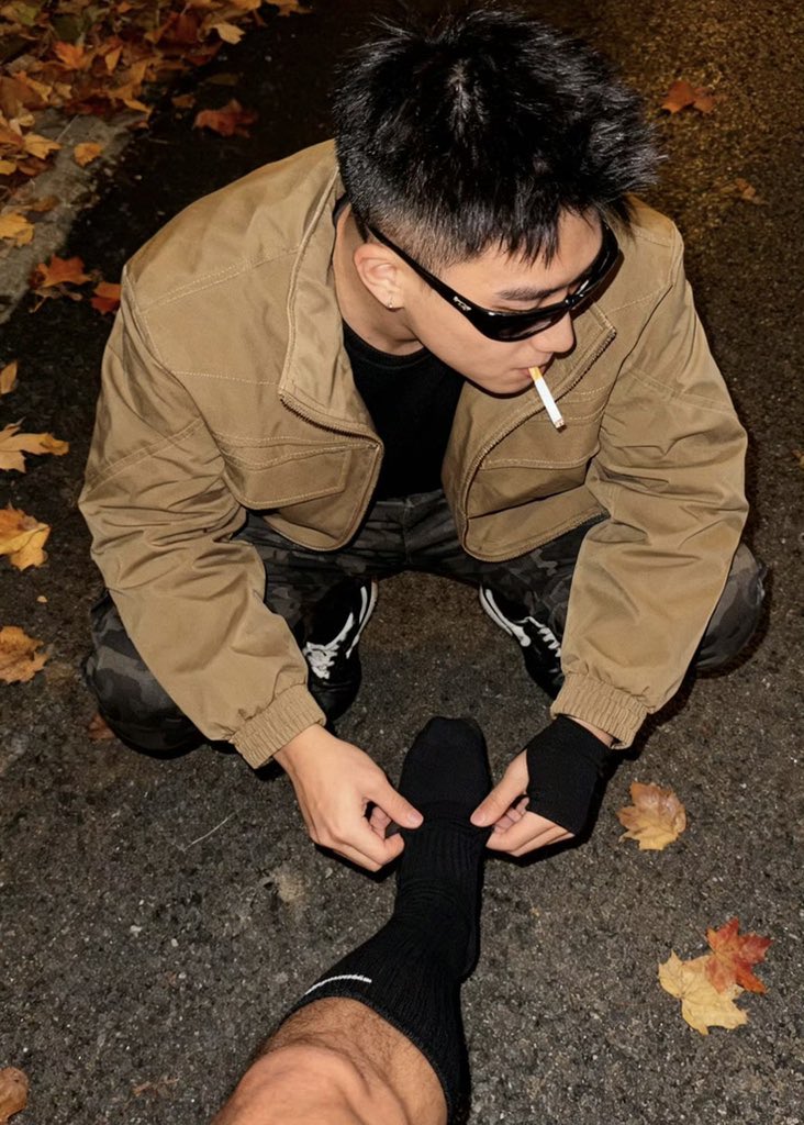Luofei19971010's tweet photo. 🦮 https://t.co/3gaGjck513