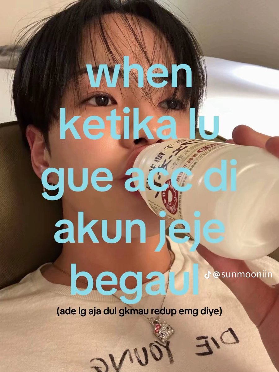 harutnuhun's tweet photo. fanfic author tresur paling underrated menurut gue adalah sunmooniin di tiktok njir. gaada plot yg macem2 apalagi problematik, pokoknya skenarionya adalah kalo jhyk punya second acc namanya jejebegaul TERUS ISINYA CUMA NYEBAR AIB TEMEN2 TONGKRONGANNYE (dan terkadang dia sendiri) https://t.co/R0zQAkDGKv