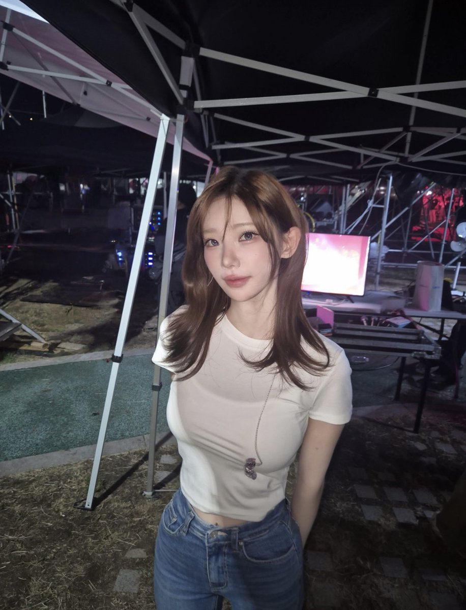 tiucs_'s tweet photo. 🩷🩷🩷

#マゼンタ #마젠타 #magenta #이아희 #QWER https://t.co/OpaAl4bV0L