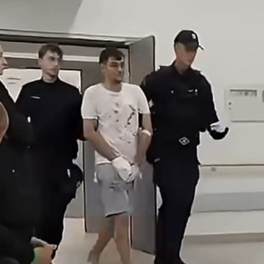 Wlodek_Skalik's tweet photo. Zabił dwie osoby. Najpewniej nie spędzi w więzieniu nawet dnia, ponieważ biegli już stwierdzili u niego „objawy psychotyczne”. Morderca nie odpowie za swoje zbrodnie, bo państwo polskie zawiodło. Niedługo Ukraińcy będą tu biegać i mordować Polaków - bo będą wiedzieli, że mogą. https://t.co/DBOlFFXDTr