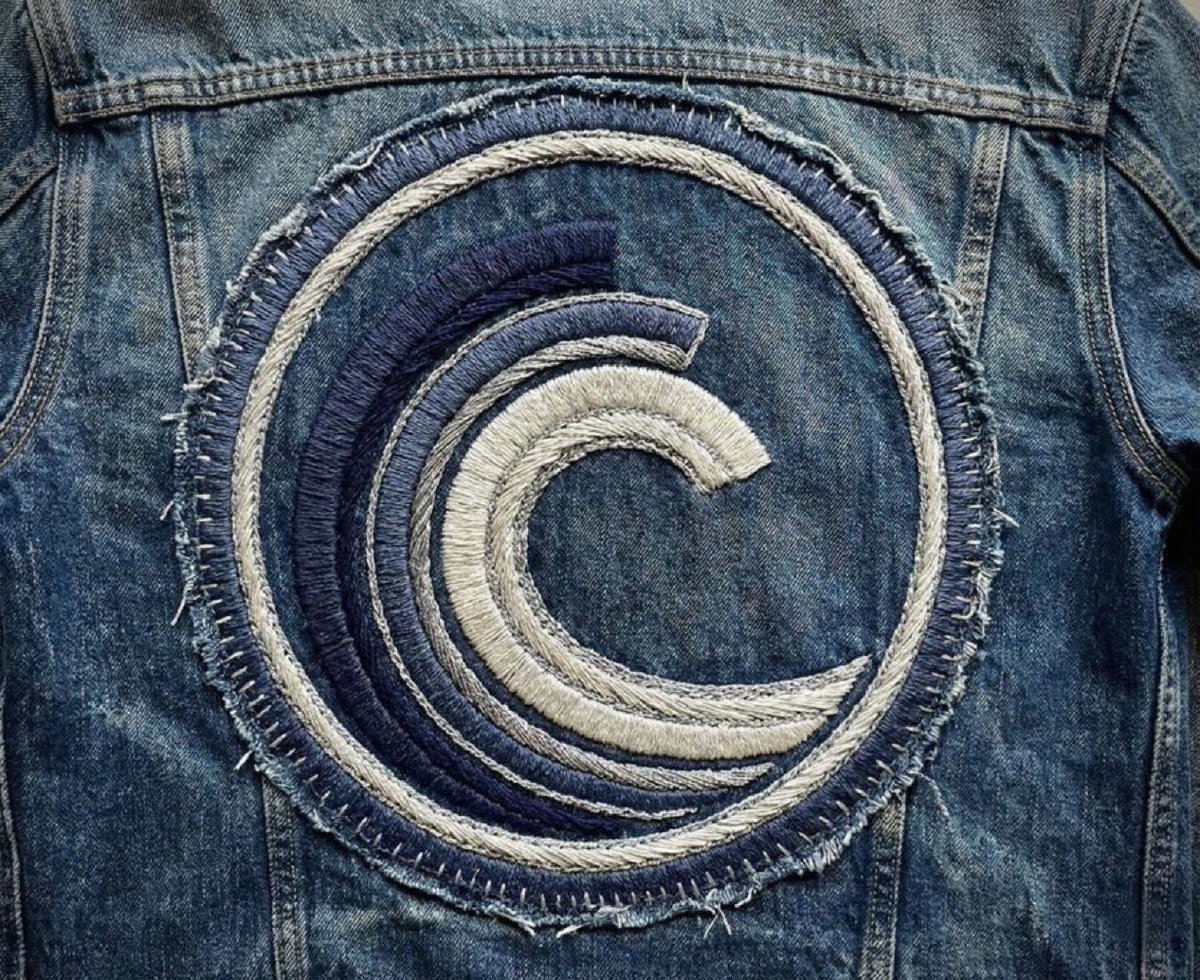 cryptofanz12's tweet photo. 𝗕𝗶𝘁𝗧𝗼𝗿𝗿𝗲𝗻𝘁: 𝗦𝘁𝗿𝗼𝗻𝗴 𝗡𝗲𝘁𝘄𝗼𝗿𝗸𝘀 𝗔𝗿𝗲 𝗕𝘂𝗶𝗹𝘁 𝗧𝗵𝗿𝗼𝘂𝗴𝗵 𝗣𝗮𝗿𝘁𝗶𝗰𝗶𝗽𝗮𝘁𝗶𝗼𝗻

Some of the most resilient digital systems are not built around a single point of control. They emerge from many independent participants contributing to a shared network.

Decentralized infrastructure follows the same principle.

Instead of placing responsibility on one server or authority, distributed networks spread resources and workloads across participating nodes.

𝗧𝗵𝗲 𝗣𝗼𝘄𝗲𝗿 𝗢𝗳 𝗗𝗶𝘀𝘁𝗿𝗶𝗯𝘂𝘁𝗲𝗱 𝗣𝗮𝗿𝘁𝗶𝗰𝗶𝗽𝗮𝘁𝗶𝗼𝗻

Long before Web3 became a mainstream term, BitTorrent demonstrated how peer-to-peer coordination could operate across a large network.

Each peer can contribute resources.

Each connection can help move data.

Each participant can share part of the network workload.

The strength of the model comes from the network as a whole rather than from a single machine carrying the entire burden.

𝗘𝘃𝗲𝗿𝘆 𝗖𝗼𝗻𝘁𝗿𝗶𝗯𝘂𝘁𝗶𝗼𝗻 𝗠𝗮𝘁𝘁𝗲𝗿𝘀

Distributed infrastructure is built through many individual contributions:

📍 Nodes contribute resources
📍 Connections support data distribution
📍 Participants expand network capacity
📍 Collaboration strengthens the broader ecosystem

This principle reaches beyond blockchain and peer-to-peer systems.

Open-source software, scientific research, and many internet technologies have advanced through distributed collaboration, where people contribute knowledge, infrastructure, and resources toward shared goals.

Web3 extends this idea into digital infrastructure by creating systems where participation can play a greater role in how networks operate.

𝗔 𝗡𝗲𝘁𝘄𝗼𝗿𝗸 𝗕𝘂𝗶𝗹𝘁 𝗧𝗼𝗴𝗲𝘁𝗵𝗲𝗿

The evolution of decentralized technology will depend not only on new protocols, but also on the communities and participants that support them.

BitTorrent’s peer-to-peer architecture remains an example of how distributed participation can enable large-scale data sharing.

Behind every distributed network are countless individual contributions.

Together, they form the infrastructure that makes the network possible.

@BitTorrent @justinsuntron

#TRONEcoStar