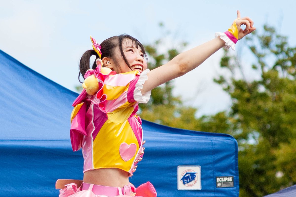 250R2's tweet photo. 2026.9.13 太田川駅前にて
3stone 小谷たまえさん③

楽しそうにライブができているようで何よりです。 https://t.co/hTLvk0dh2s