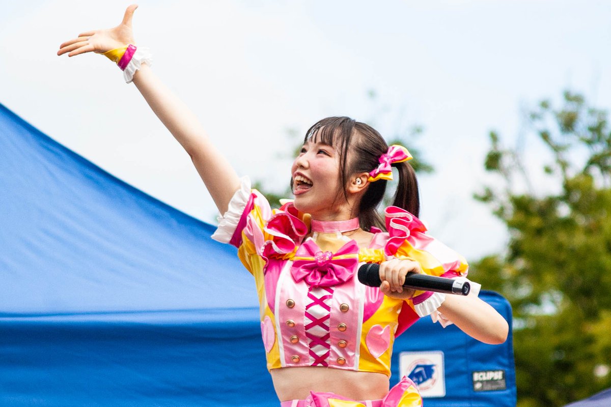 250R2's tweet photo. 2026.9.13 太田川駅前にて
3stone 小谷たまえさん③

楽しそうにライブができているようで何よりです。 https://t.co/hTLvk0dh2s