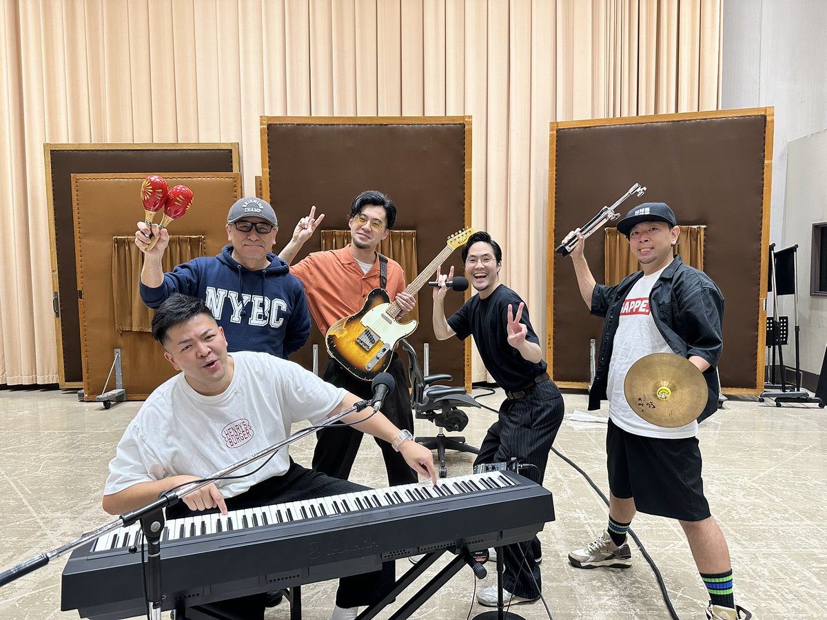 getbillmonkeys's tweet photo. 『#ラジオマンジャック』
ありがとうございました！！📻🔥

赤坂さんにたくさん褒めていただき、感無量😭✨

オフマイクでもずっと温かい言葉をくださる、素敵な方でした🥹

メッセージもありがとうございました！

幸せな時間をいただけて感謝です！
また出演できるように頑張ります🔥

#ビルモン https://t.co/OaHvhmDri9