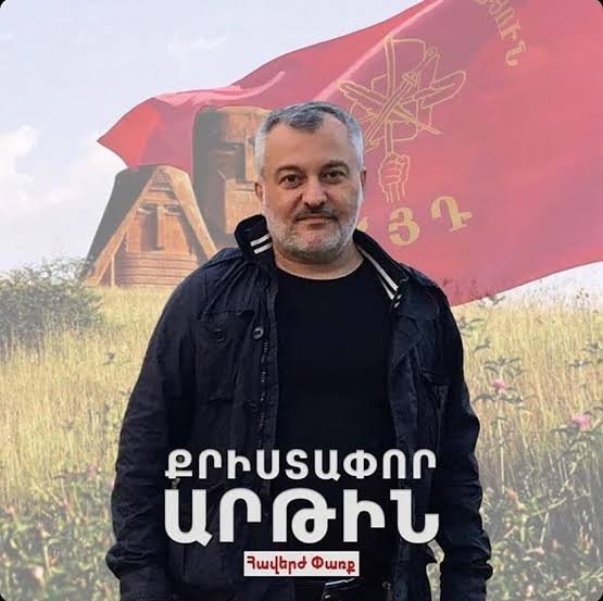 sinbassa's tweet photo. Ermenistan'a Suriye, Lübnan, Kanada gibi ülkelerden Ermeni savaşçılar destek için katıldı. Biri de Ermeni asıllı Kanadalı Kristapor Artin idi. https://t.co/3rb4OaXUEr