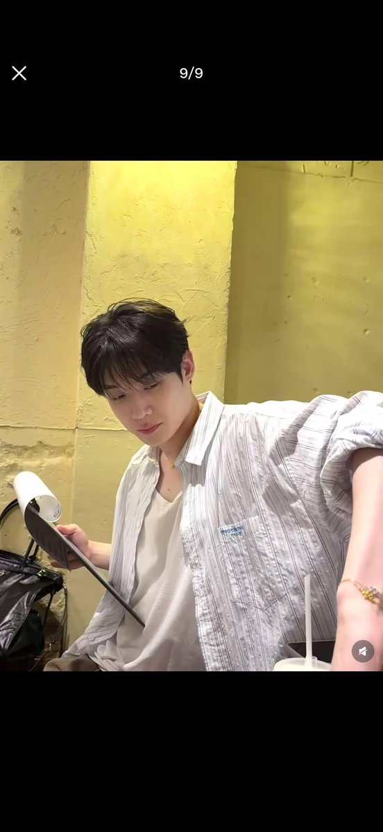 Anila_Tr's tweet photo. Ôi cái dáng vẻ thường ngày, nghiêm túc này 😳😳 https://t.co/WtMl7JFeKJ