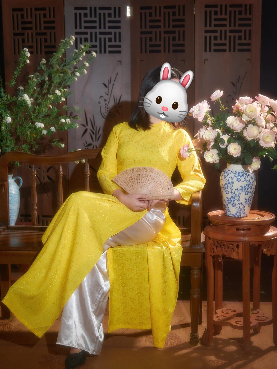 violet_bunny888's tweet photo. Bình hoa có đẹp ko 🌷🌷🌷 https://t.co/SjFE3sfKaC