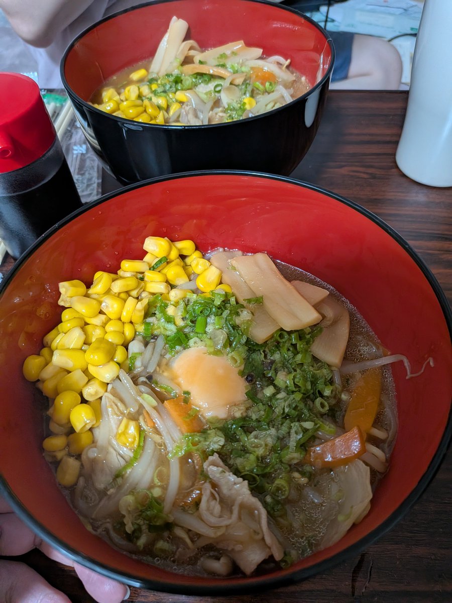 Busyukei's tweet photo. 今夜は、ラーメンデスナ

#料理
#狐の主夫
#ラーメン
#夕飯 https://t.co/yz7QnTBScJ