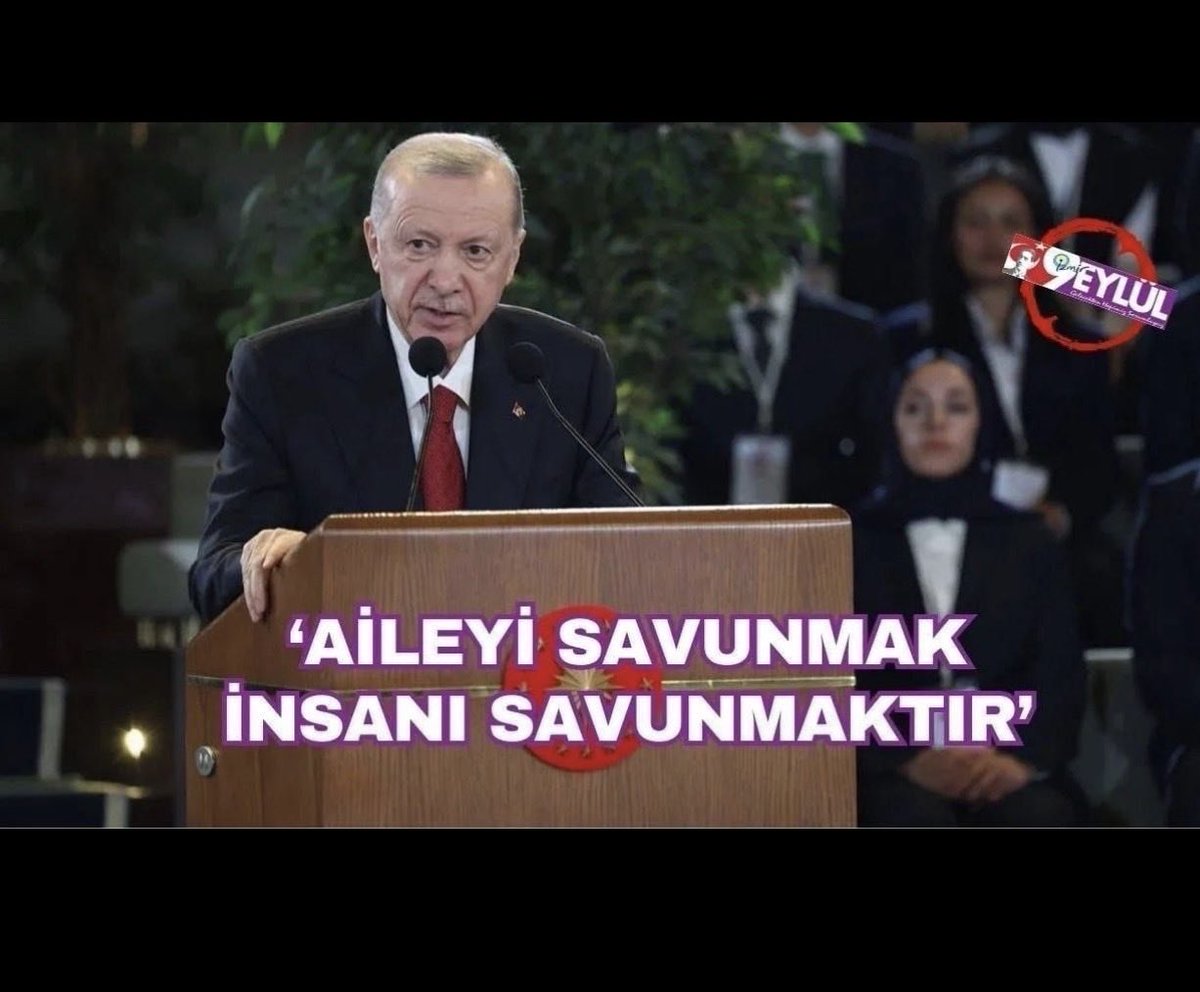 MustafaO42670's tweet photo. #BakanVarGörenYok 3 yıl bitti geliyoruz dedik , mazaret tayini yapacaz geliyoruz dedik, aile yılı kesin geliyoruz dedik ,bakan bunu yapmaz düzeltir geliriz dedik bunların hepsi oldu gelemedik umudumuz önce Allah sonra siz kaldınız sncumhurbaşkanım siz derseniz geliriz @RTErdogan https://t.co/fr5BJIEiUO