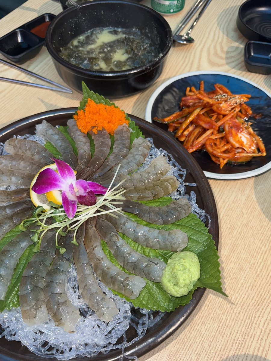 luvfjqm's tweet photo. 나야르렁야르렁야르렁대 https://t.co/312TBCcZyY