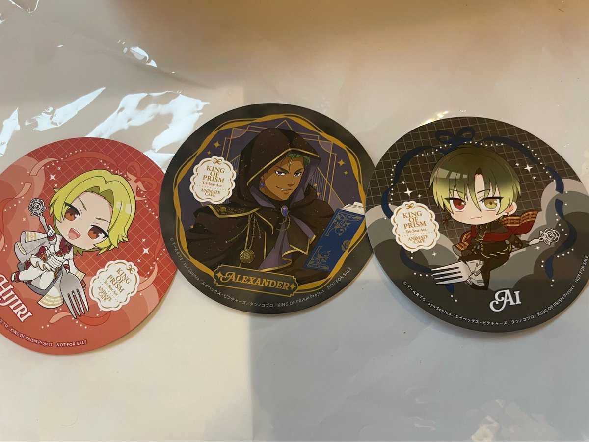 citronVRC's tweet photo. 【交換】KING OF PRISM 
アニメイトカフェスタンド　アニカフェ　キンプリ　特典コースター　箔押しチケット　缶バッジ　クリアカード

譲 カケル　レオ　アレク　ユウ　ミナト　
　　聖　アヰ

求　缶バッジ　シン　ルヰ
　　チケット　シン　ユウ
　　カード　ルヰ
　　コースタールヰ　タイガ https://t.co/gyfT1tMlAi