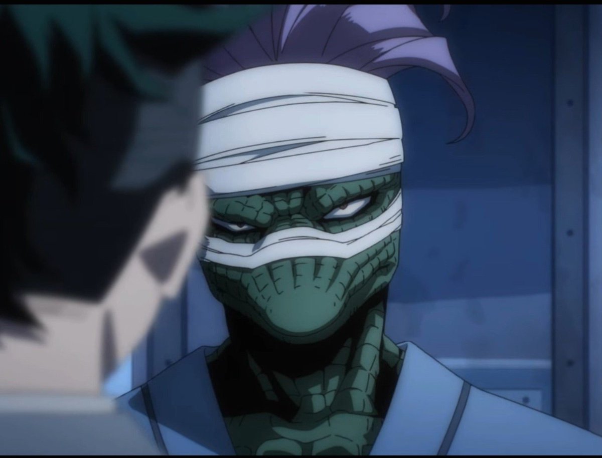om55789's tweet photo. Hot take Izuku didn't feel guilty about killing Shigaraki. The reason he doesn't contest Spinner murder claim is because Izuku didn't come here to argue the ethics on whether killing Shigaraki is right. He came to tell Spinner Shigaraki's final message. What Deku feels sad about https://t.co/bq4MrC9fwY
