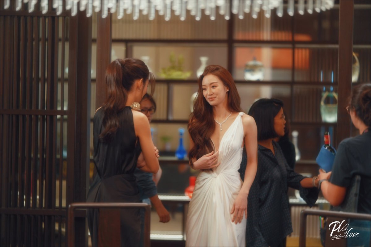 LenaMiu_CH3's tweet photo. Set ซีนดีลธุรกิจแบบใดถึงให้เธอขาไปกับคนอื่นบักภีม

รูปเพิ่มเติม https://t.co/ZmiqlXbUCH

LENAMIU PLS LOVE EP3
#PlsLoveรักได้ไหมEP3 https://t.co/d7jFRewG3W