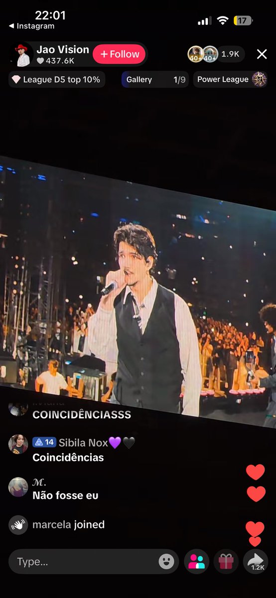 tr1steprasempre's tweet photo. @JaoVision  obrigada por esse setor! foi muito bom 😭😭😭😭 https://t.co/X8P5idjFjj