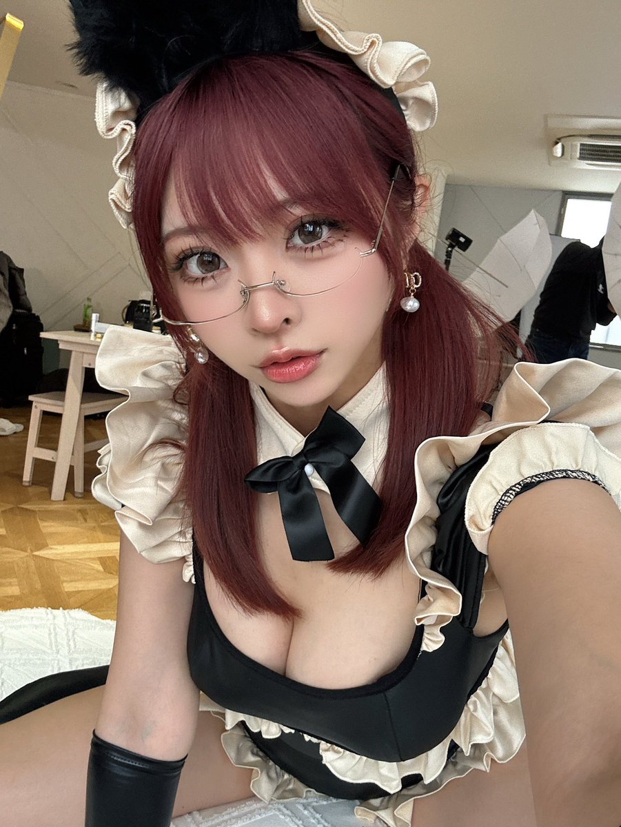 pinko_mm's tweet photo. 体調不良なのでハシコングアームが代理出動！！！冷えピタシート貼りながら自宅で応援しております……皆様、ぜひはしこちゃんに会いに行ってください……！！！！！

とても可愛い @Hashi5_184 https://t.co/q7VlsOh1fl