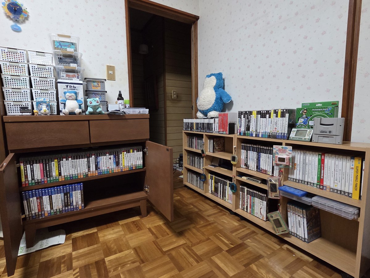 negative1942's tweet photo. ゲーム部屋お片付けしたばかりなのに、またまたゲームが増えるという🤣

スペランカー¥330とプレステ版ドラクエⅣ¥110で購入できたのはラッキーでした😁✌️

プレステ起動させて、久し振りにドラクエⅣプレイしようかな🙂

そして、またまた棚が足りなくなる😅
#レトロゲーム
#ゲーム好きとつながりたい https://t.co/tLZHwh5aza