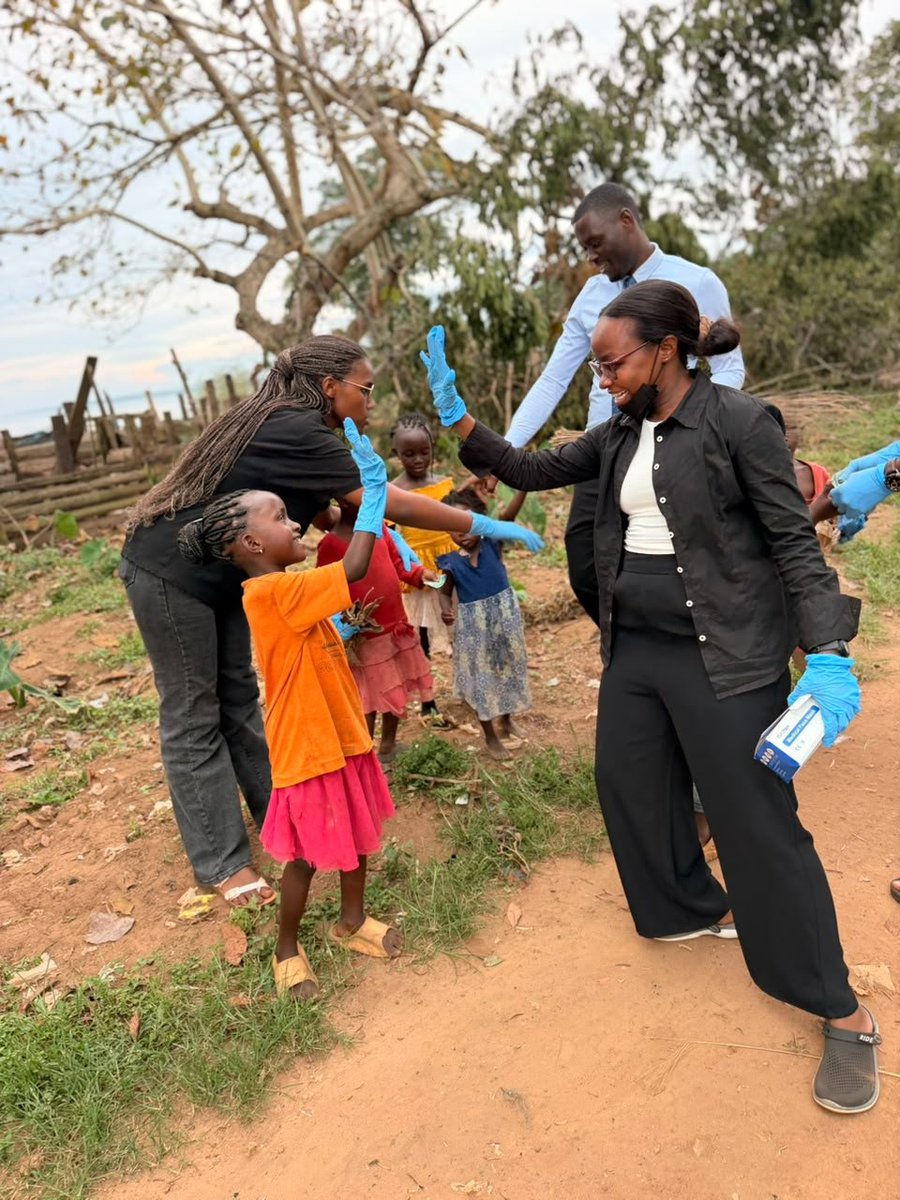 NatalineJKA's tweet photo. There's dignity in a clean environment, it speaks before we ever do. Today, as brooms sweep and hands join hands across our communities, we're not just clearing dirt, we're planting pride, discipline, and shared responsibility for the Uganda we're building together. Grateful to be part of this simple, powerful act of nationhood. 🧹🇺🇬 #NationalCleaningDay #CleanUganda