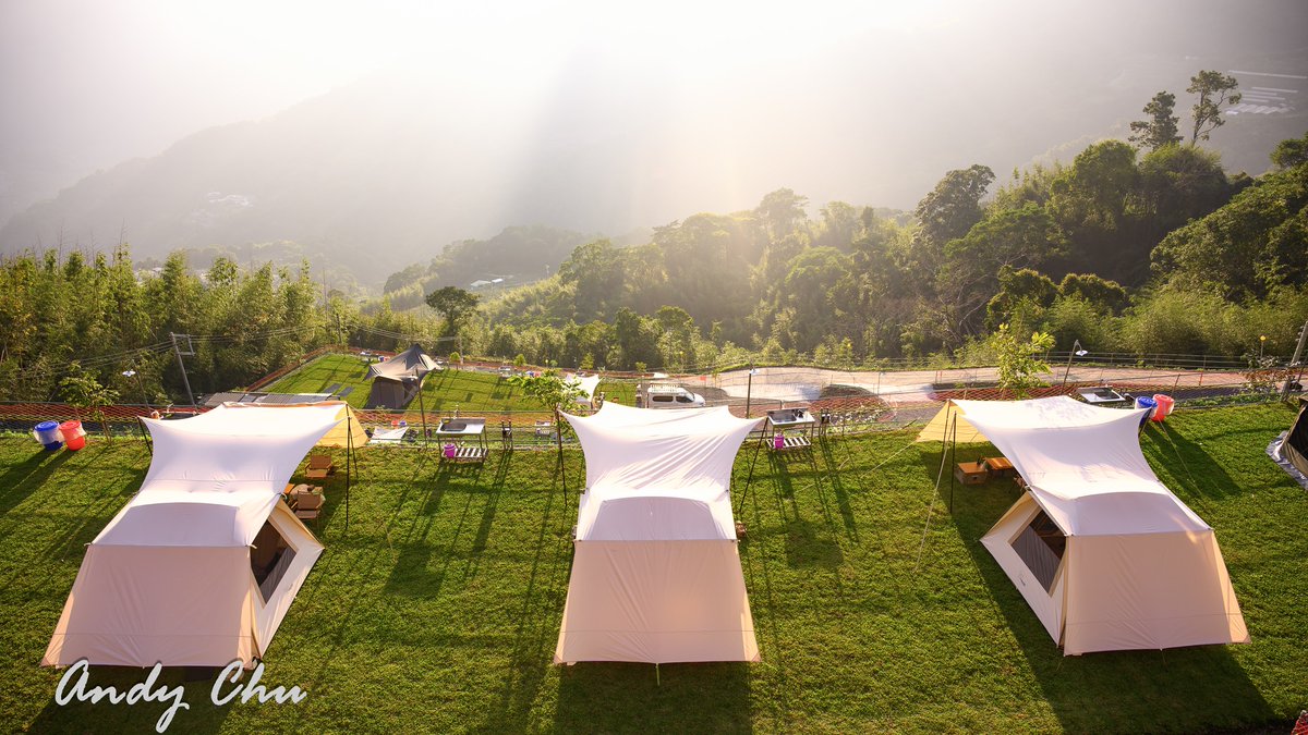 LaveraNevuis's tweet photo. Miaoli Taian, Leshan Mountain Retreat

Wow—an all-new VIP campsite above the sea of clouds. Enjoy stargazing, sea views, and the two-tent private area that friends and family love. Photo by Andy Chu. https://t.co/RLpNOxKvCa